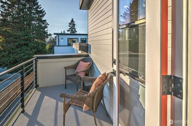 Building Photo - 8664 A 13th Ave NW