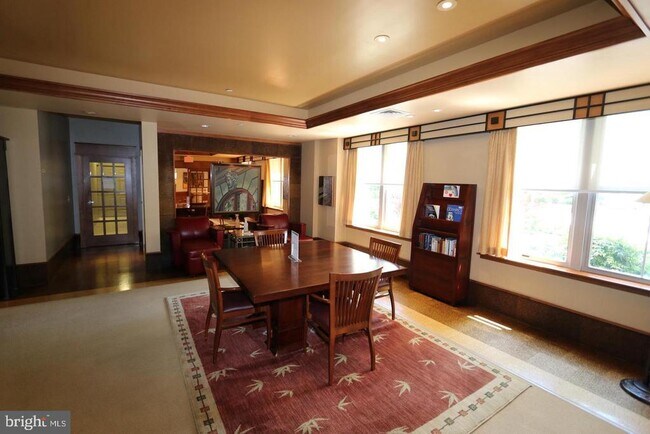 Building Photo - 11800 Sunset Hills Rd