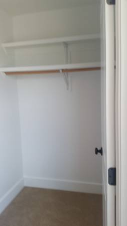 Building Photo - 25 Baldy Ct