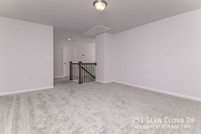 Building Photo - 251 Glen Clova Dr
