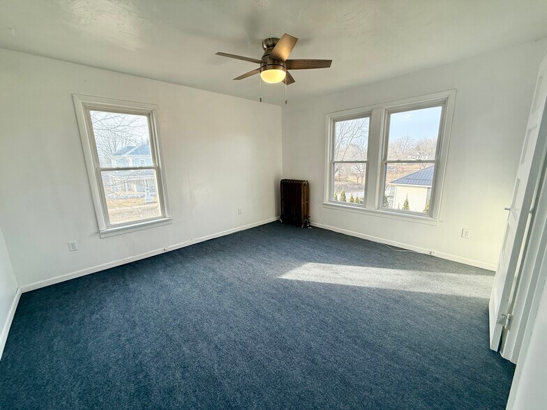 Building Photo - 304 N Williams St