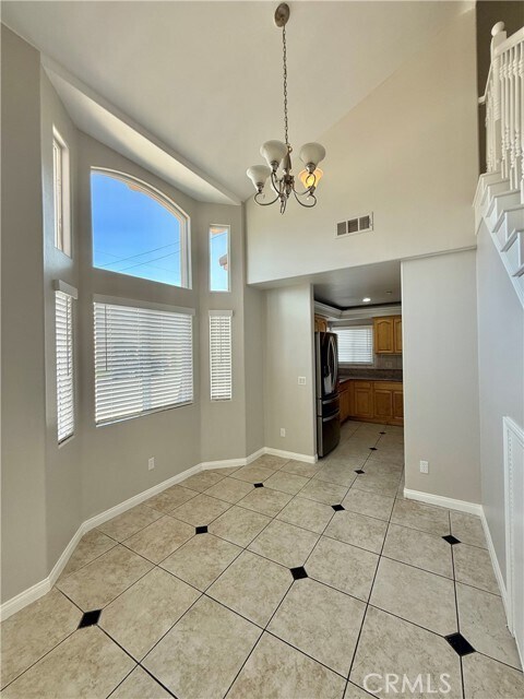 Building Photo - 930 S Charlotte Ave