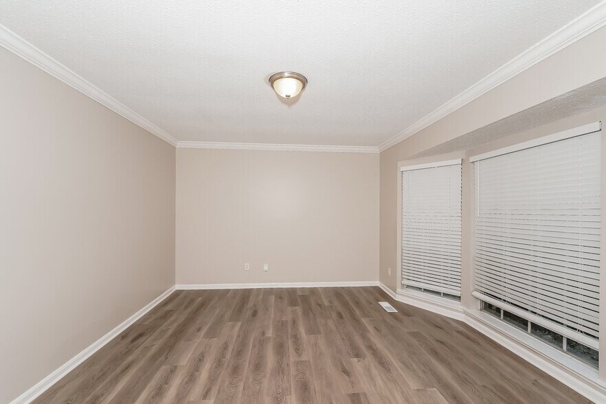 Building Photo - 5064 Darlene Dr