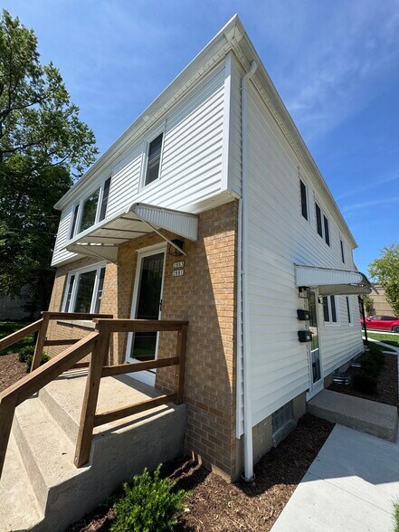 Building Photo - 2883 S Linebarger Ter