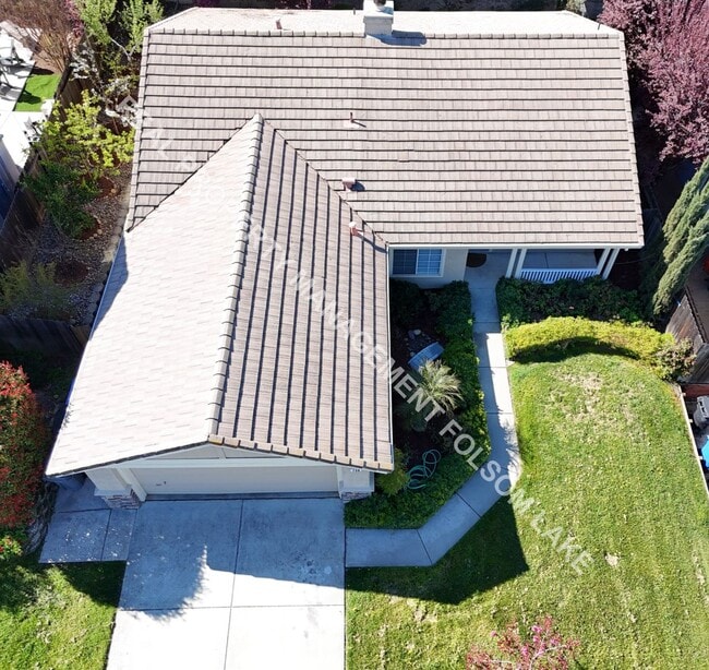 Building Photo - Coming Soon – 3 Bed / 2 Bath Home Near Folsom High School