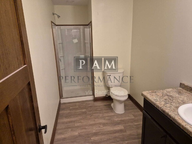 Building Photo - 5527 W North Ave