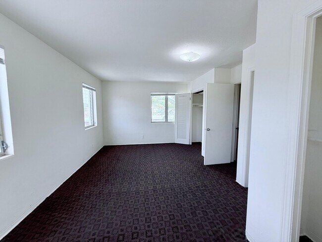 Building Photo - 507 Conniston Rd