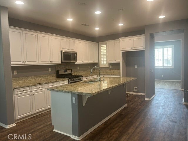Building Photo - 11384 Valley Oak Ln