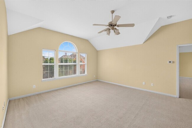 Building Photo - 8701 Mandevilla Dr