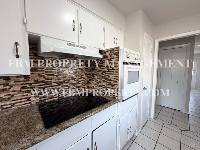 Building Photo - 549 N 62nd St