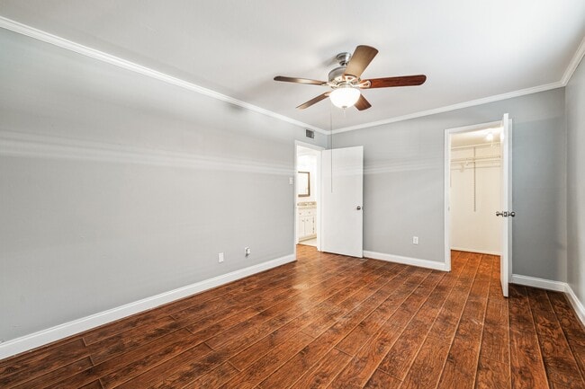 Building Photo - 3922 W Alabama St