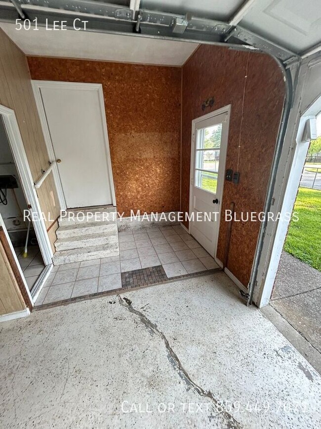 Building Photo - 501 Lee Ct