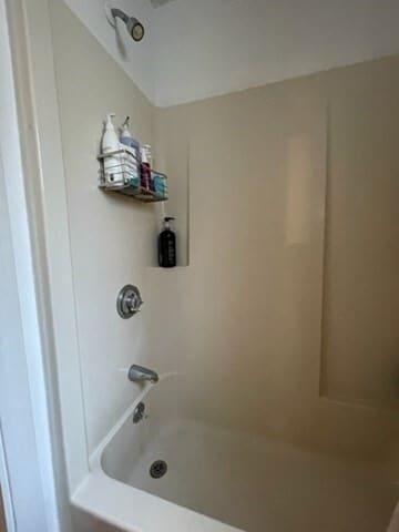 Building Photo - 144 Thorndike St