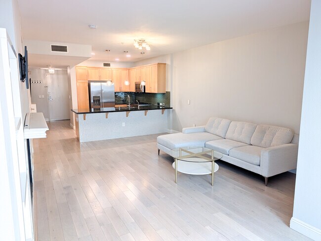 Building Photo - 111 S De Lacey Ave
