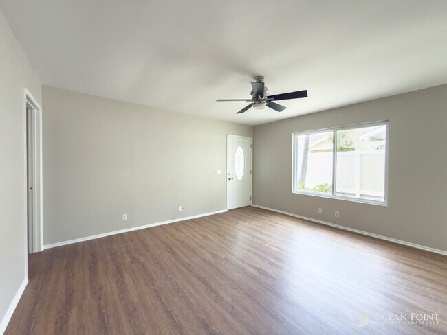 Building Photo - Charming 3-Bed Camarillo Home with Spacious Fenced Yard!