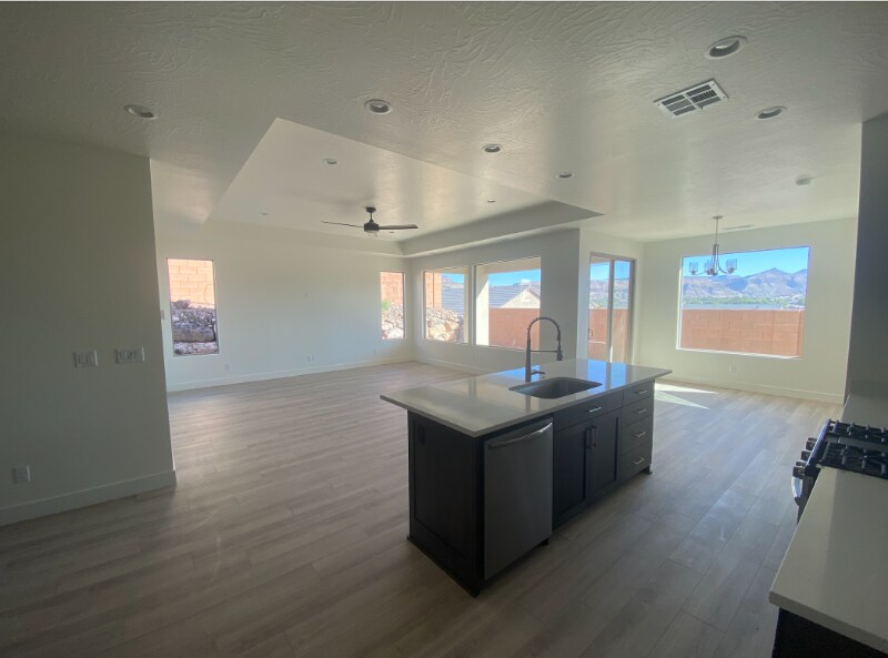 Building Photo - 1541 W 470 N