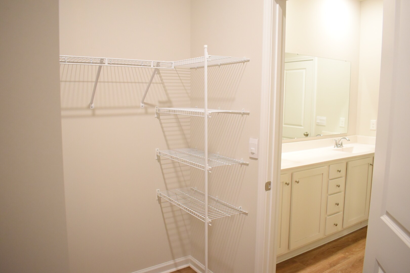 Building Photo - 1070 Clapboard Ln