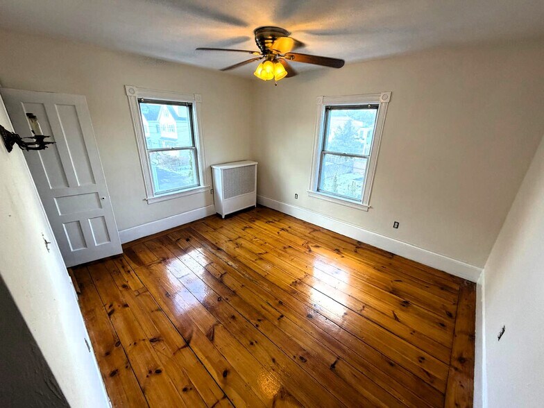 Building Photo - 45 Lyman Ave