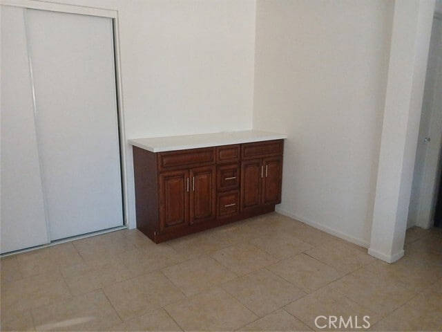 Building Photo - 12067 White Oak Ct