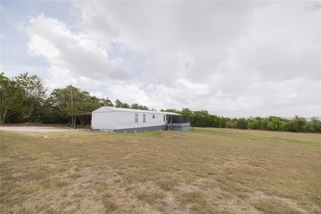 Building Photo - 305 Martin Church Rd