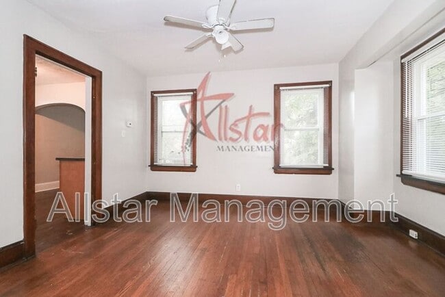 Building Photo - 488 Stanton Ave