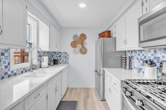 Building Photo - 7320 Wrangler Trail