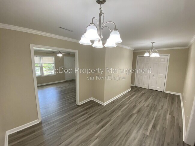 Building Photo - 16623 Braswell St