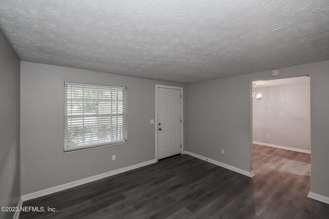 Building Photo - 5316 Arrowsmith Rd