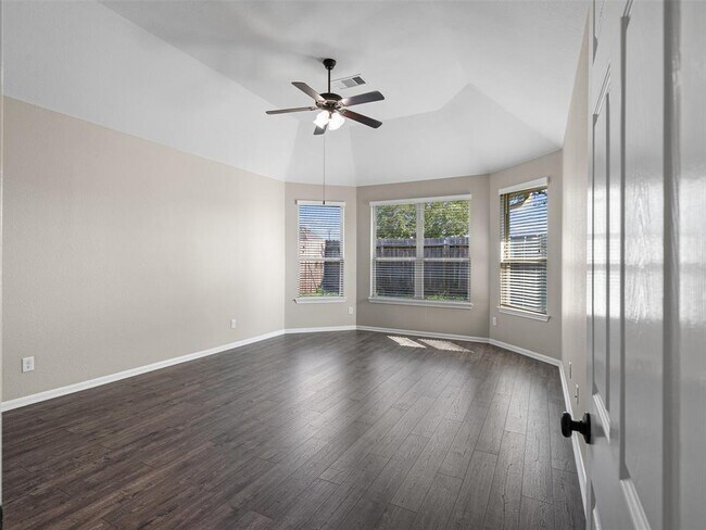Building Photo - 16906 Wedgeside Pk
