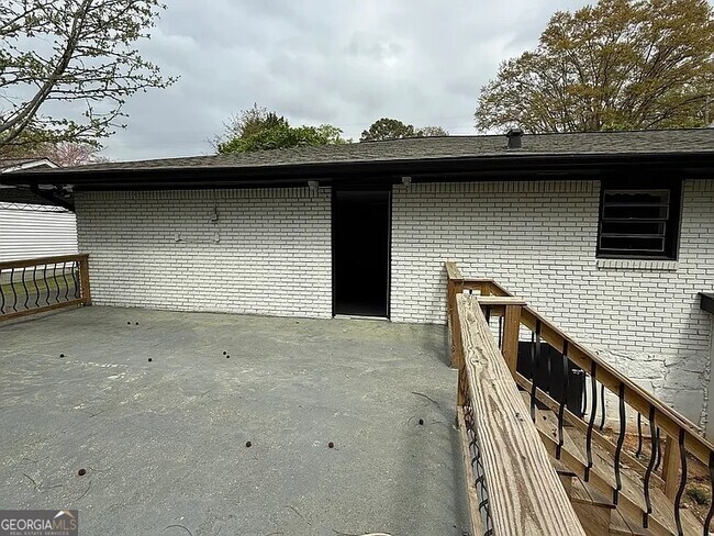 Building Photo - 1322 S Hicks Cir NW