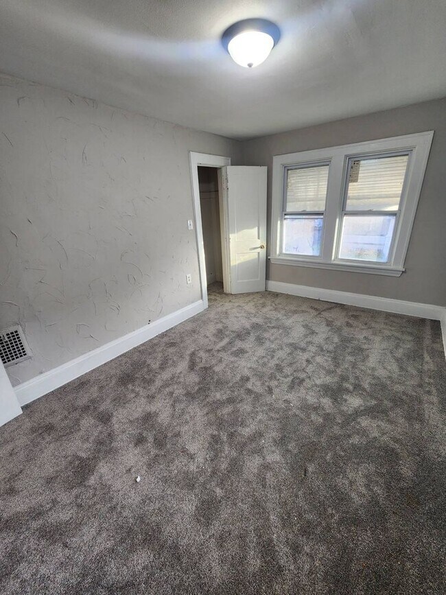 Building Photo - Beautiful 3-Bedroom Home for Rent – Perfect for Families!