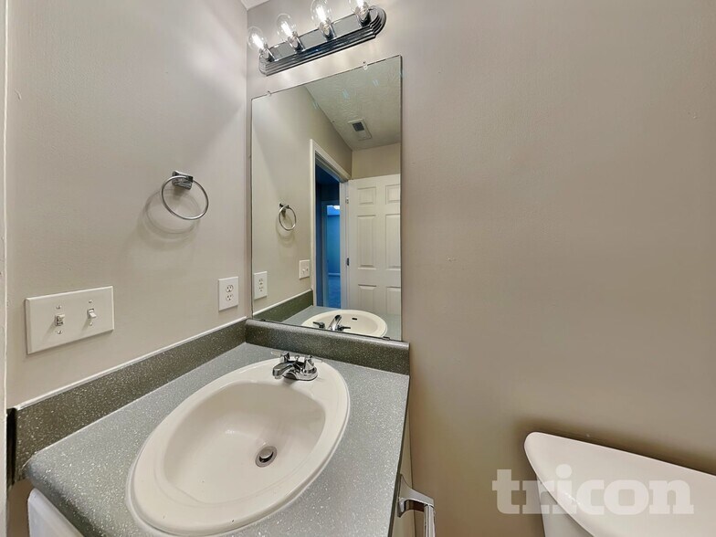 Building Photo - 2384 Tolliver Hills Ln