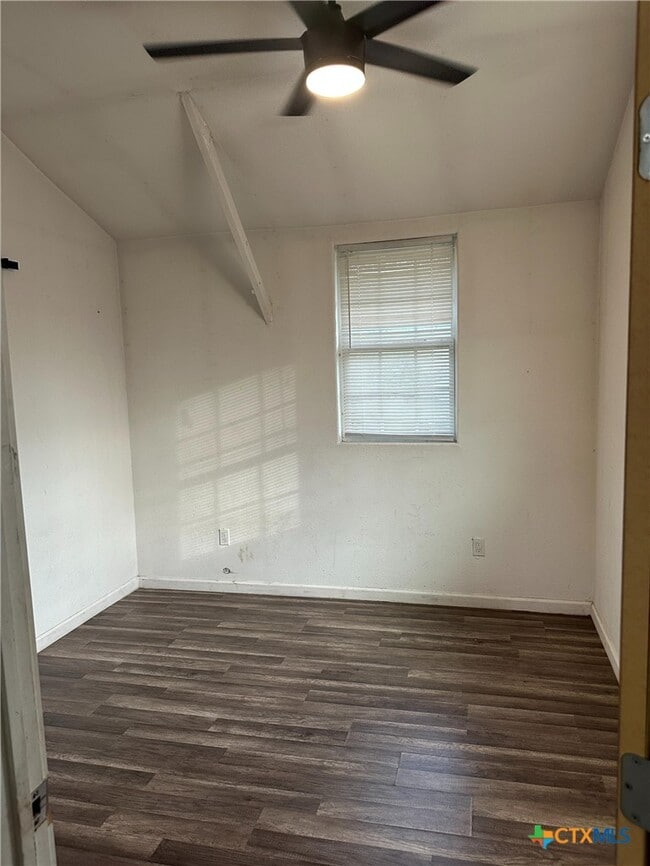 Building Photo - 810 S Cameron St