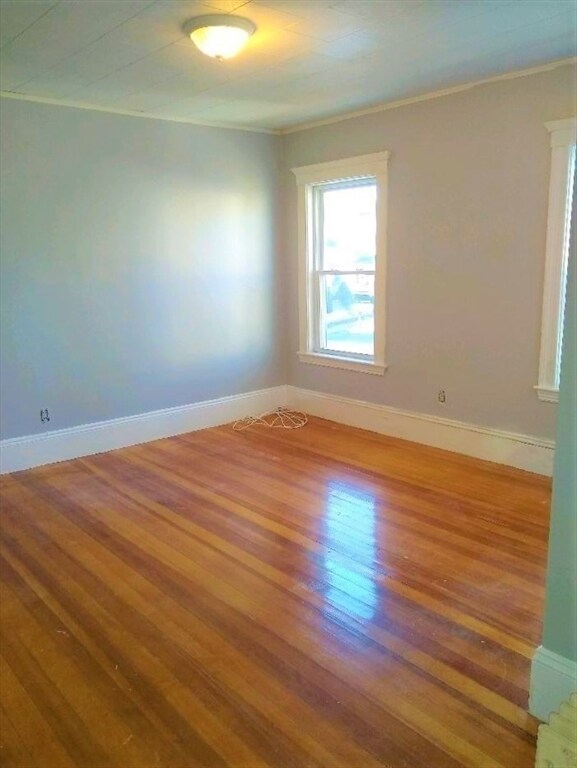 Building Photo - 7 Grand St