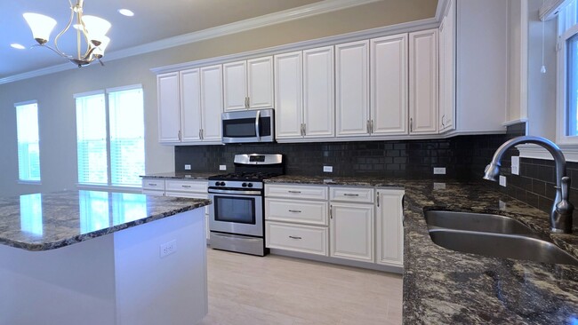 Building Photo - FOR RENT 3 bedroom 2 bath home in Arbor Gr...