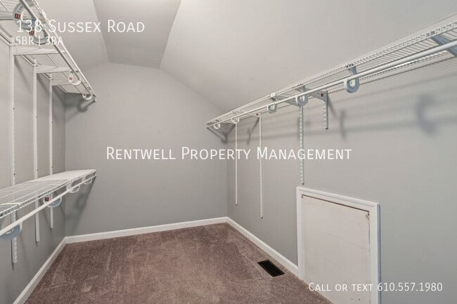 Building Photo - 138 Sussex Rd