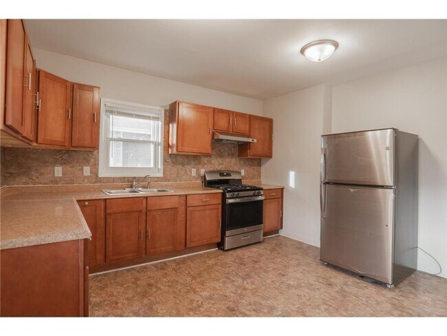 Building Photo - 4007 N Girard Ave