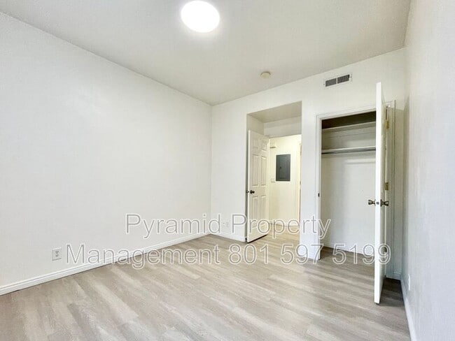 Building Photo - 1433 S 430 W