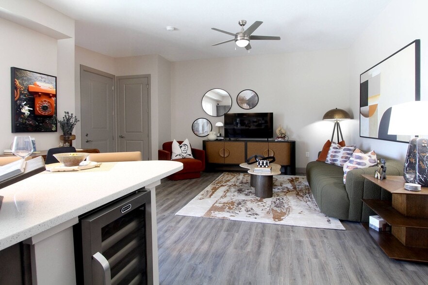 Building Photo - Notting Hill Apartments