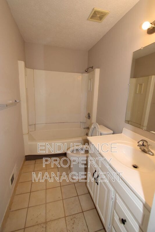 Building Photo - 3427 Sunbury Ln