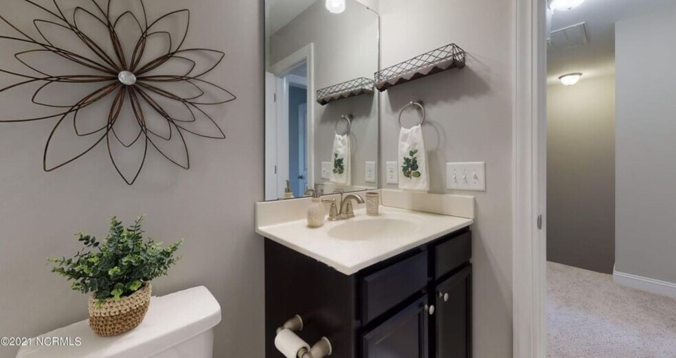 Building Photo - 124 Chandler Dr