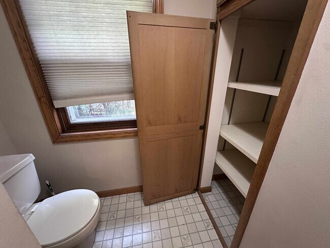 Building Photo - Click the “Apply Now” button or email wapmrentals@gmail.com for a prompt response.