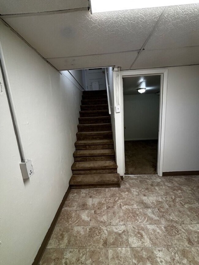 Building Photo - 4 Bedroom 2 Bath Single Family Home In South Cheyenne