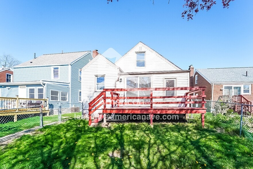 Building Photo - 1723 Gibbs Ave NE