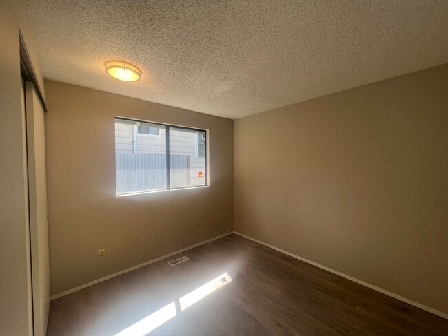 Building Photo - 3643 SE Tenino St