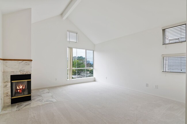 Building Photo - Stunning TriLevel Home, Walk to Cal State ...