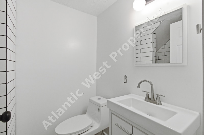 Building Photo - 1512 Blair Ave