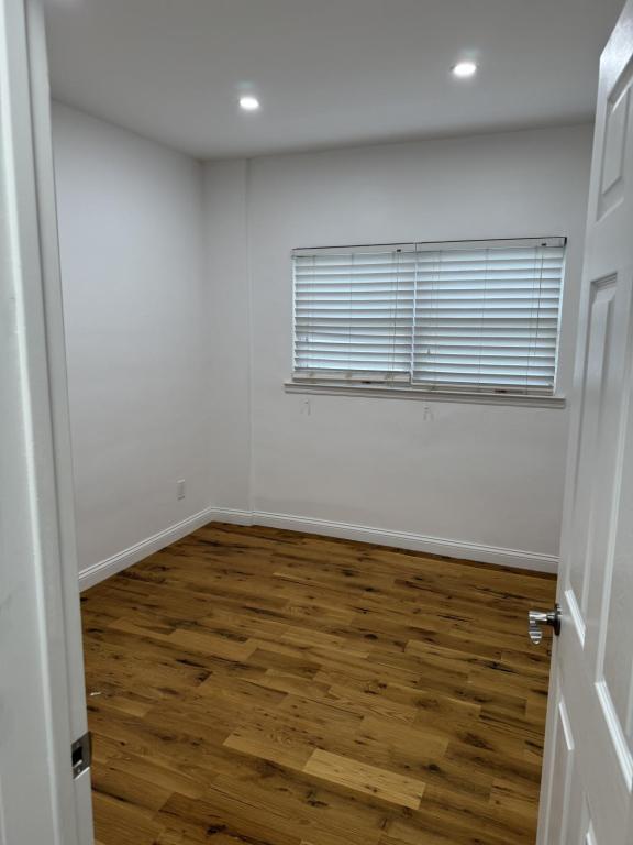 Building Photo - 1547 Lenox Pl