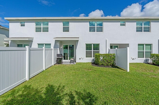 Building Photo - 4341 Pond Lily Ln