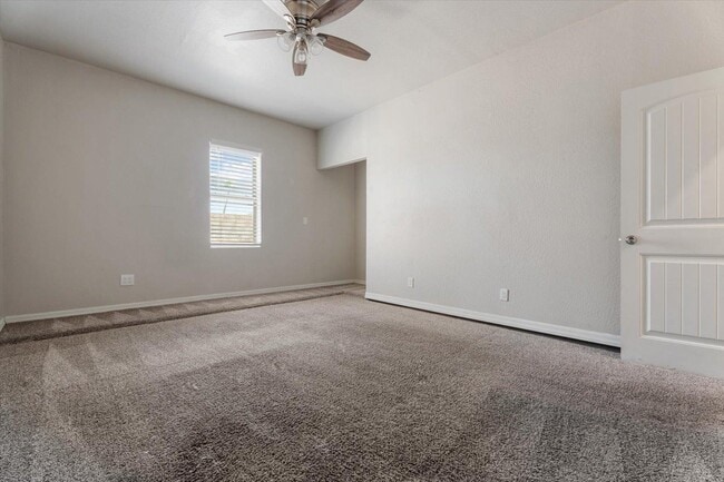 Building Photo - 1423 S Newberry Ln